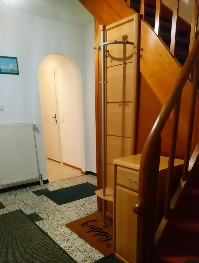 Gaestehaus „Barbara” Mit Garage In 26919 Brake Brake  Bagian luar foto